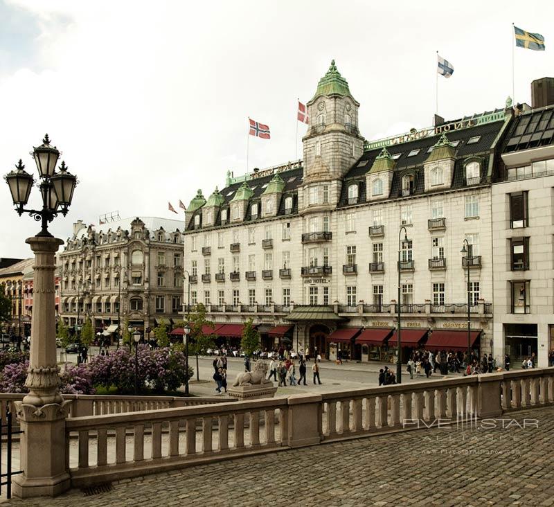 Exterior of the Grand Hotel in Oslo