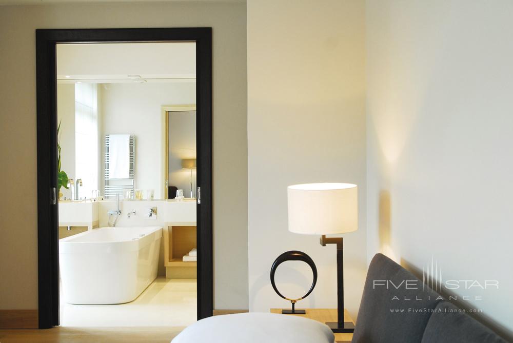 Photo Gallery for La Reserve Paris Apartments in Paris | Five Star Alliance