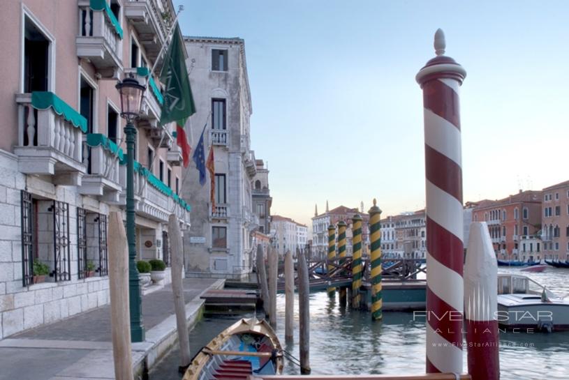 Palazzo Sant Angelo Sul Canal Grande