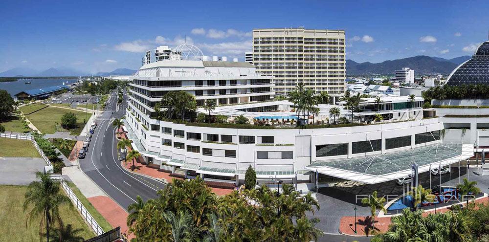 Pullman Reef Hotel Casino, Cairns
