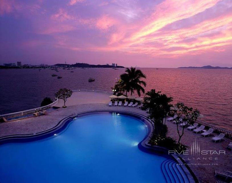 Dusit Thani Pattaya