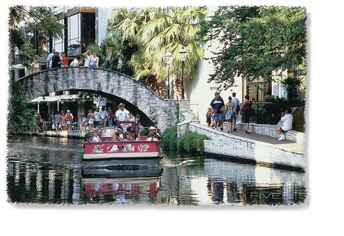 Hilton Palacio Del Rio - Riverwalk