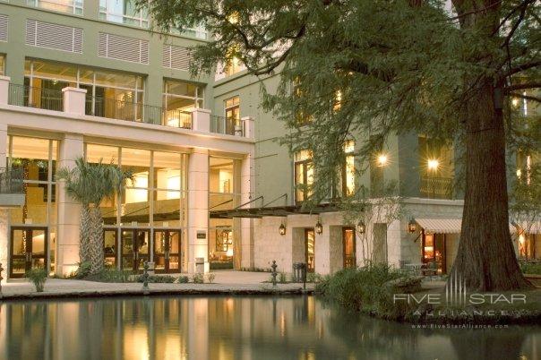 Hotel Contessa Riverwalk View of Riverwalk and Marriage Island