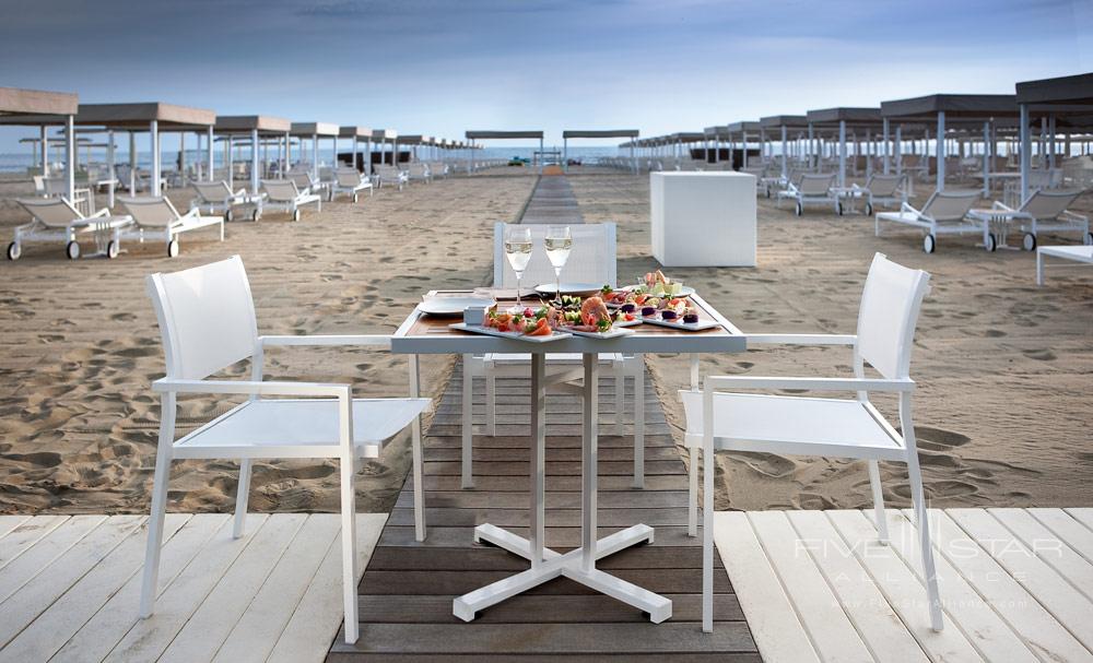 Beach Dining at Principe Forte dei Marmi Forte dei Marmi, Italy