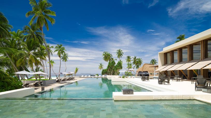 Park Hyatt Maldives Hadahaa Pool Area