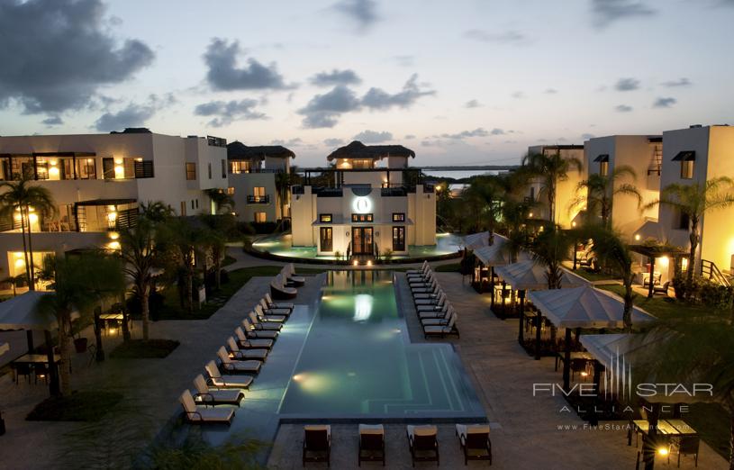 Las Terrazas Resort and Residences