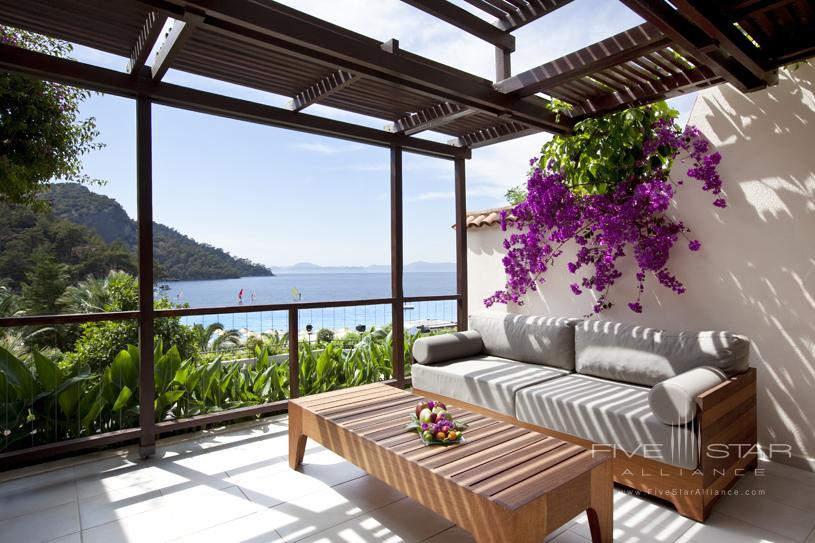 Hillside Beach Club