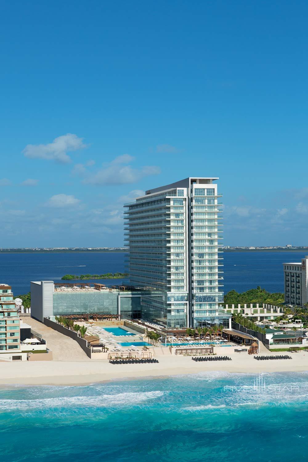 Exterior beach of Secrets The Vine Cancun, Mexico