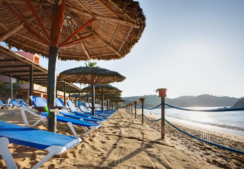 Barcelo Huatulco Beach