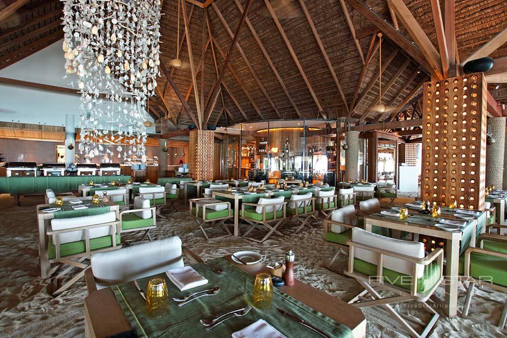 Constance Moofushi Maldives Manta Restaurant.