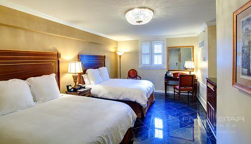 Hotel Mazarin Guest Room