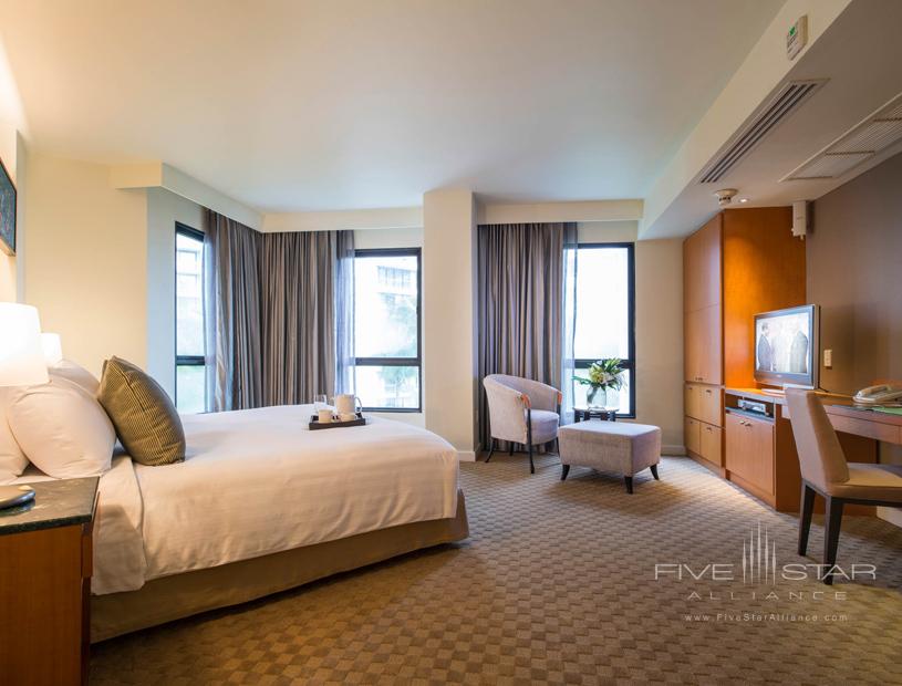 Chatrium Residence Sathon Bangkok Two Bedroom Suite Master Bedroom