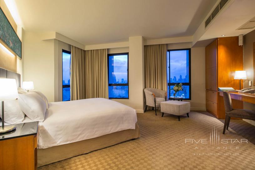 Chatrium Residence Sathon Bangkok Three Bedroom Suite Master Bedroom