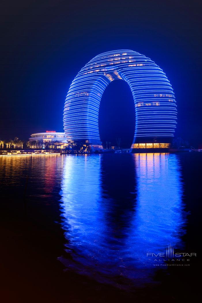 The Sheraton Huzhou Hot Spring Resorts Exterior at Night