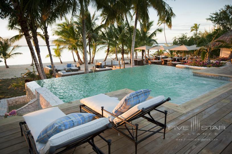 Tiamo Resort Outdoor Pool