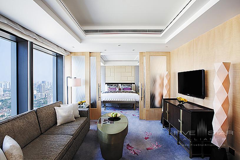 Jing An Shangri-La Hotel Suite