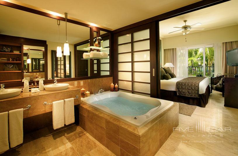 One Bedroom Master Suite With Whirpool at The Reserve at The Paradisus Punta Cana