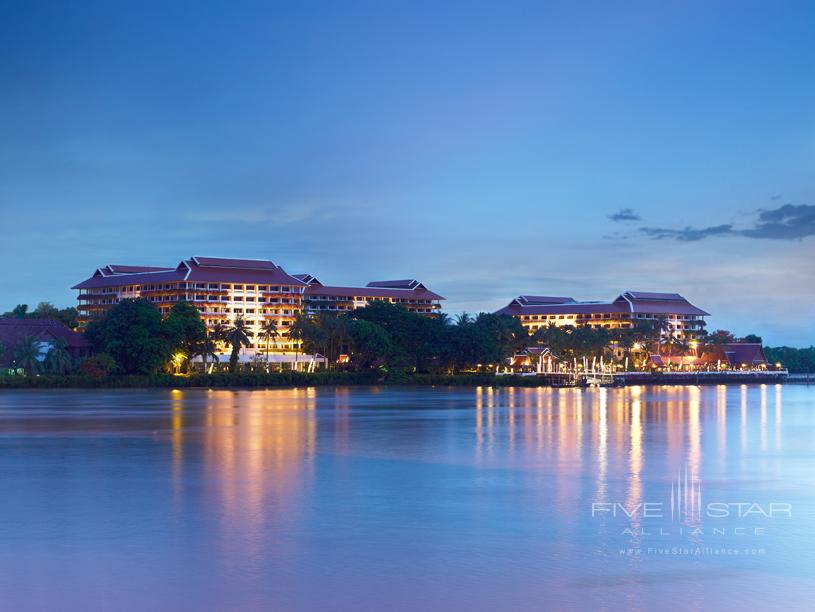 Anantara Bangkok Hotel Riverside Resort View
