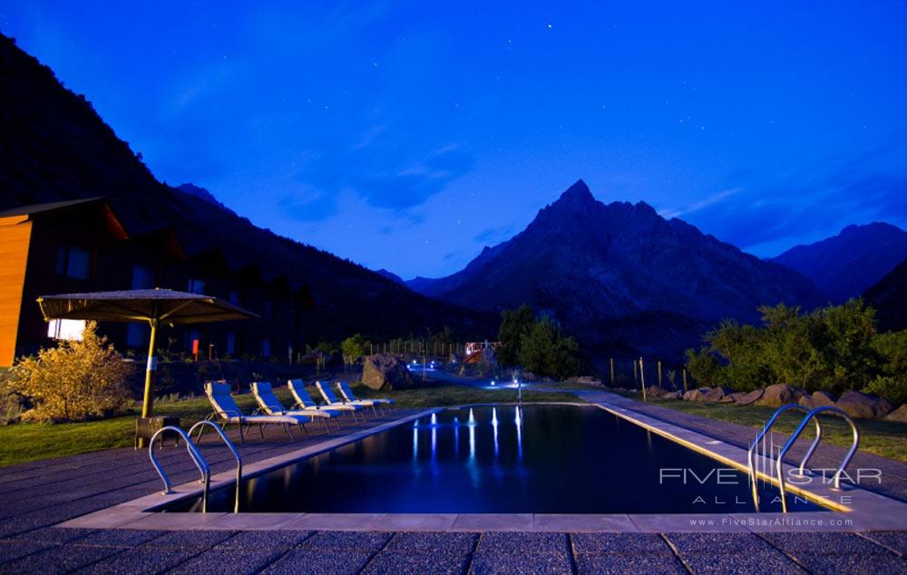 Outdoor Pool at Puma Lodge, Rancagua, Chile