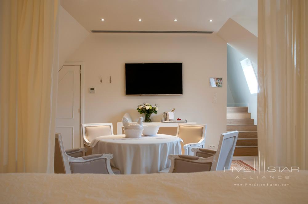 Hotel De Tuilerieen Bruges Suite Dining Area