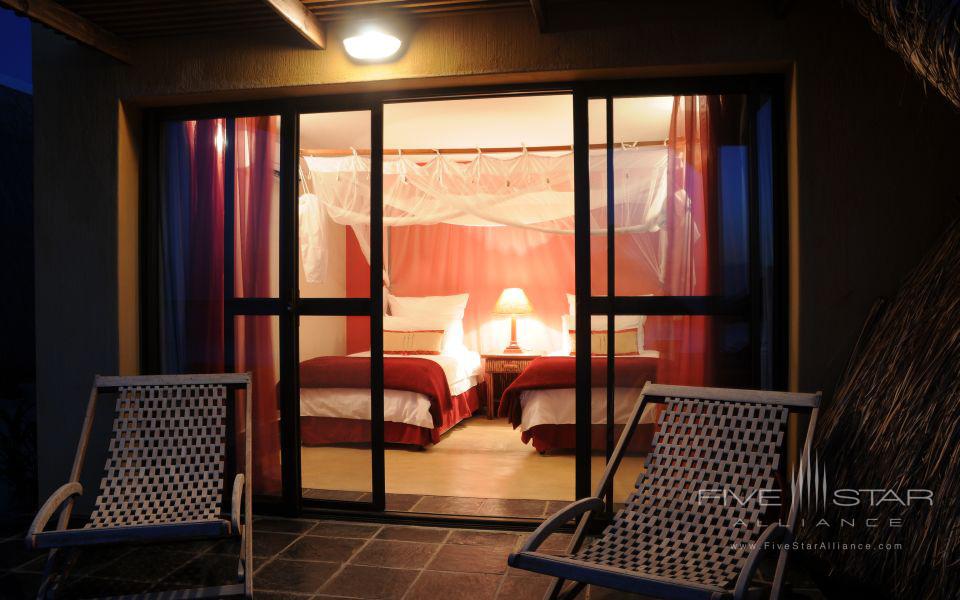 Twin Guest Room at Pestana Bazaruto Lodge