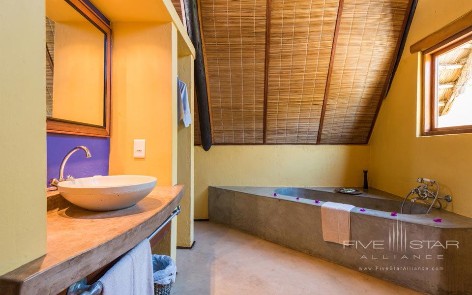 Bath at Pestana Bazaruto Lodge