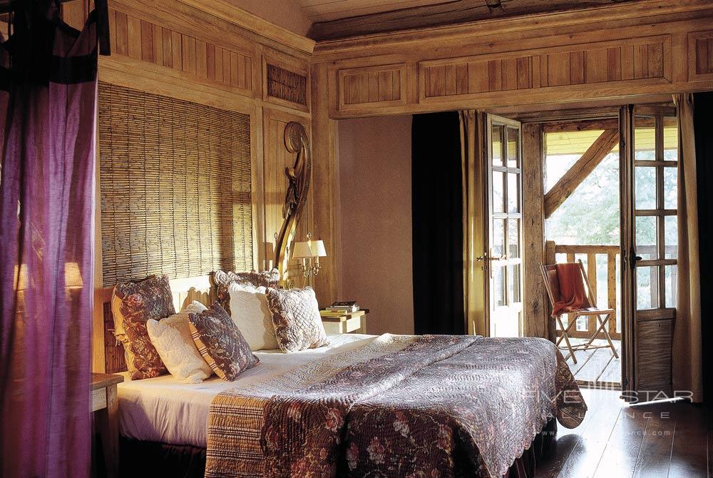 The Suites at Les Source de Caudalie all have their own private terrace looking over the vineyards of the Chateau Smith Haut Lafitte or the hotel lake