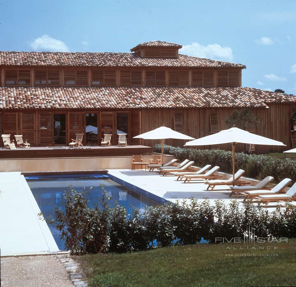 Outdoor pool at Les Sources de Caudalie, Bordeaux-Martillac