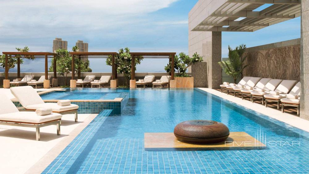 Four Seasons Mumbai Pool Area.