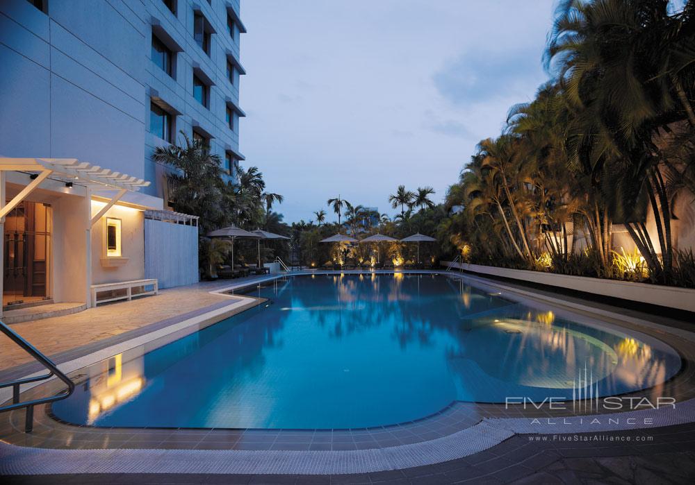 Exterior of Sule Shangri-La Yangon