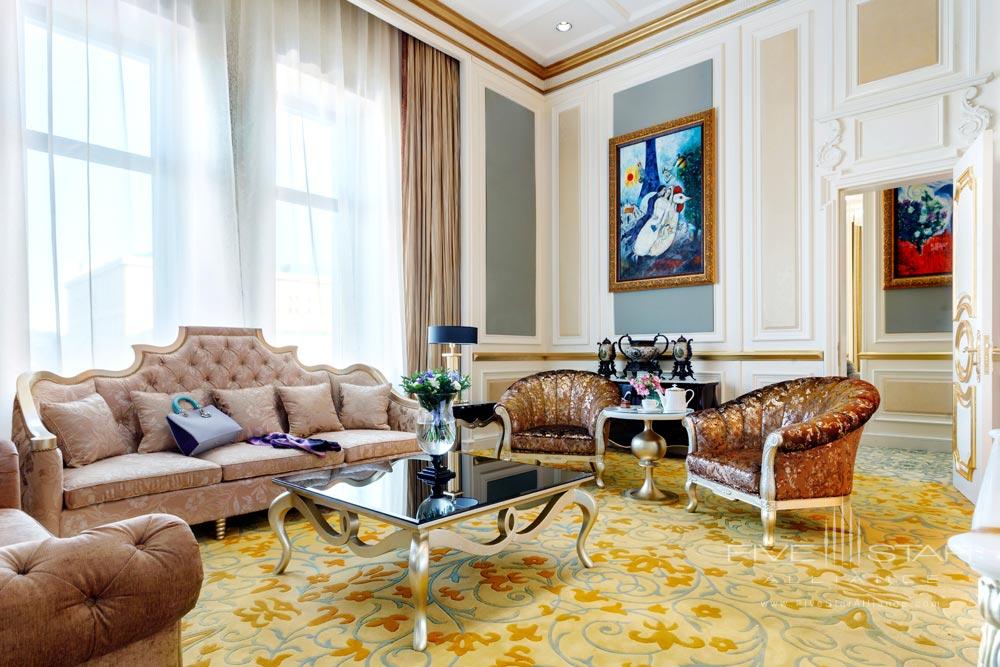 Suite Family Room at St. Regis Moscow Nikolskaya