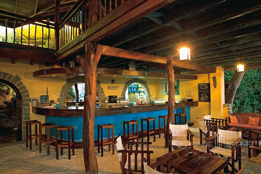 Constance Lodge Tsarabanjina Bar.