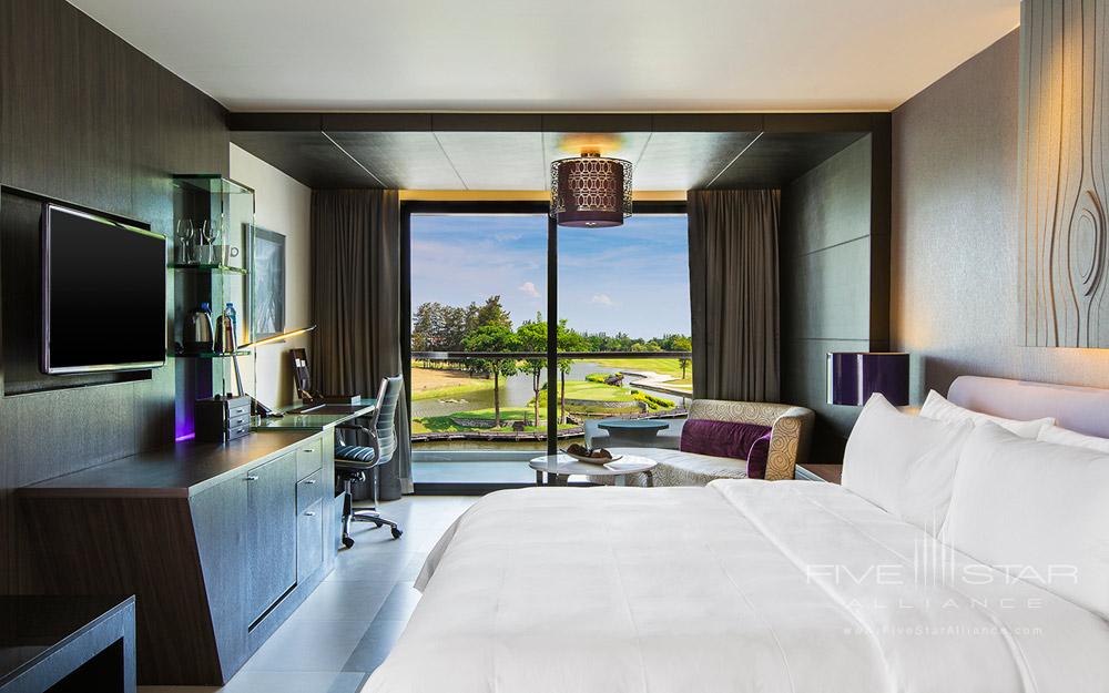 Guestroom and View at Le Meridien Suvarnabhumi Bangkok Golf Resort and Spa