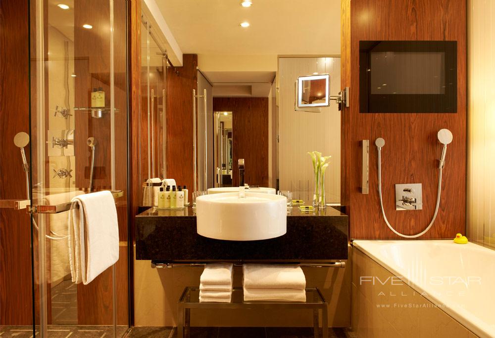 Suite Bath at InterContinental Moscow Tverskaya