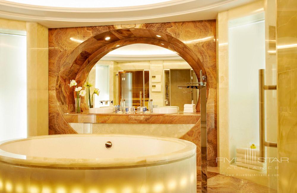 Suite Bath at InterContinental Moscow Tverskaya