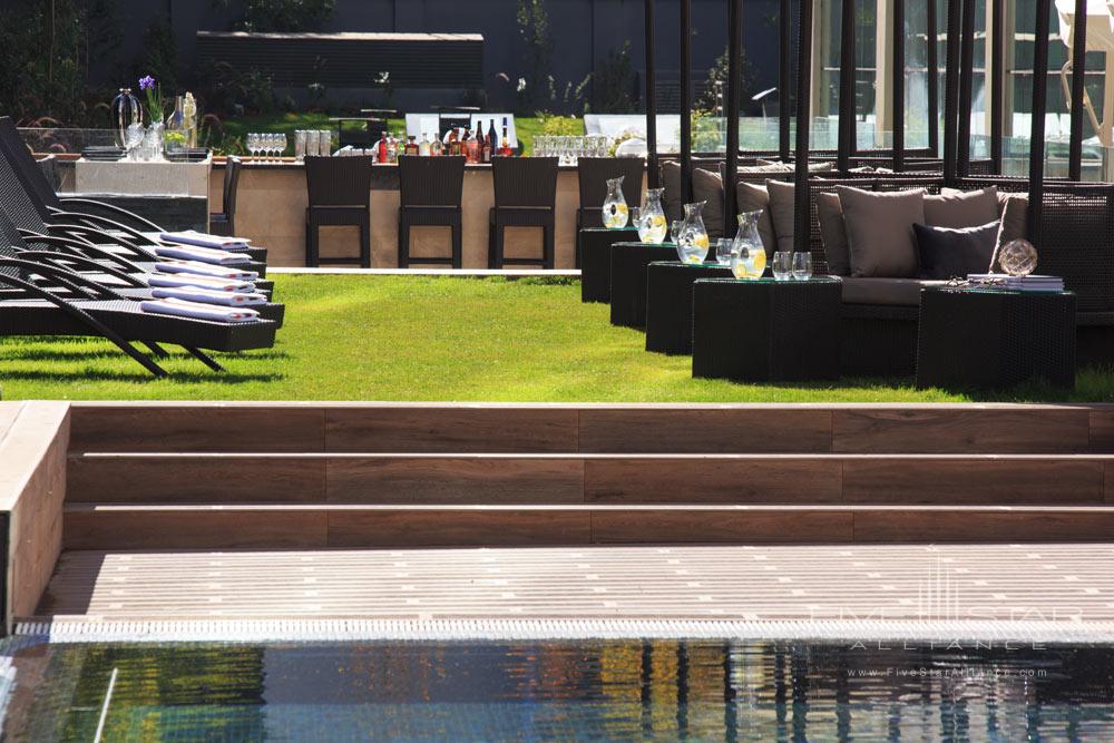 Terrazz Pool &amp; Bar at Renaissance Santiago Hotel, Chile