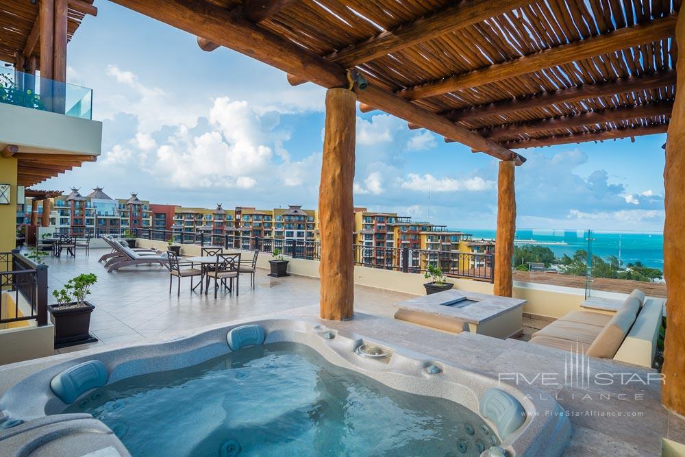 Terrace Jacuzzi at the 3 bedroom Penthouse TerraceVilla del Palmar Cancun, Mexico