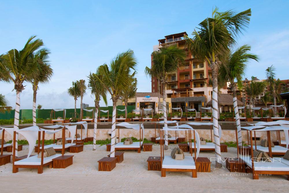 Beach and Lounge at Villa del Palmar Cancun, Mexico