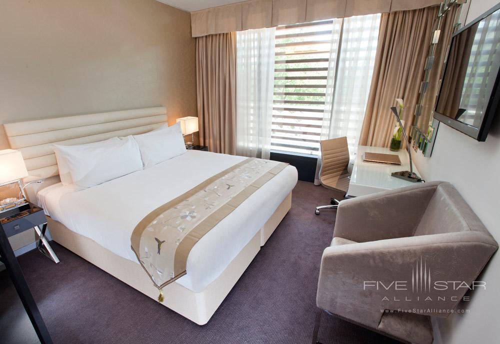 Guest room at Dorsett Shepherds Bush, London