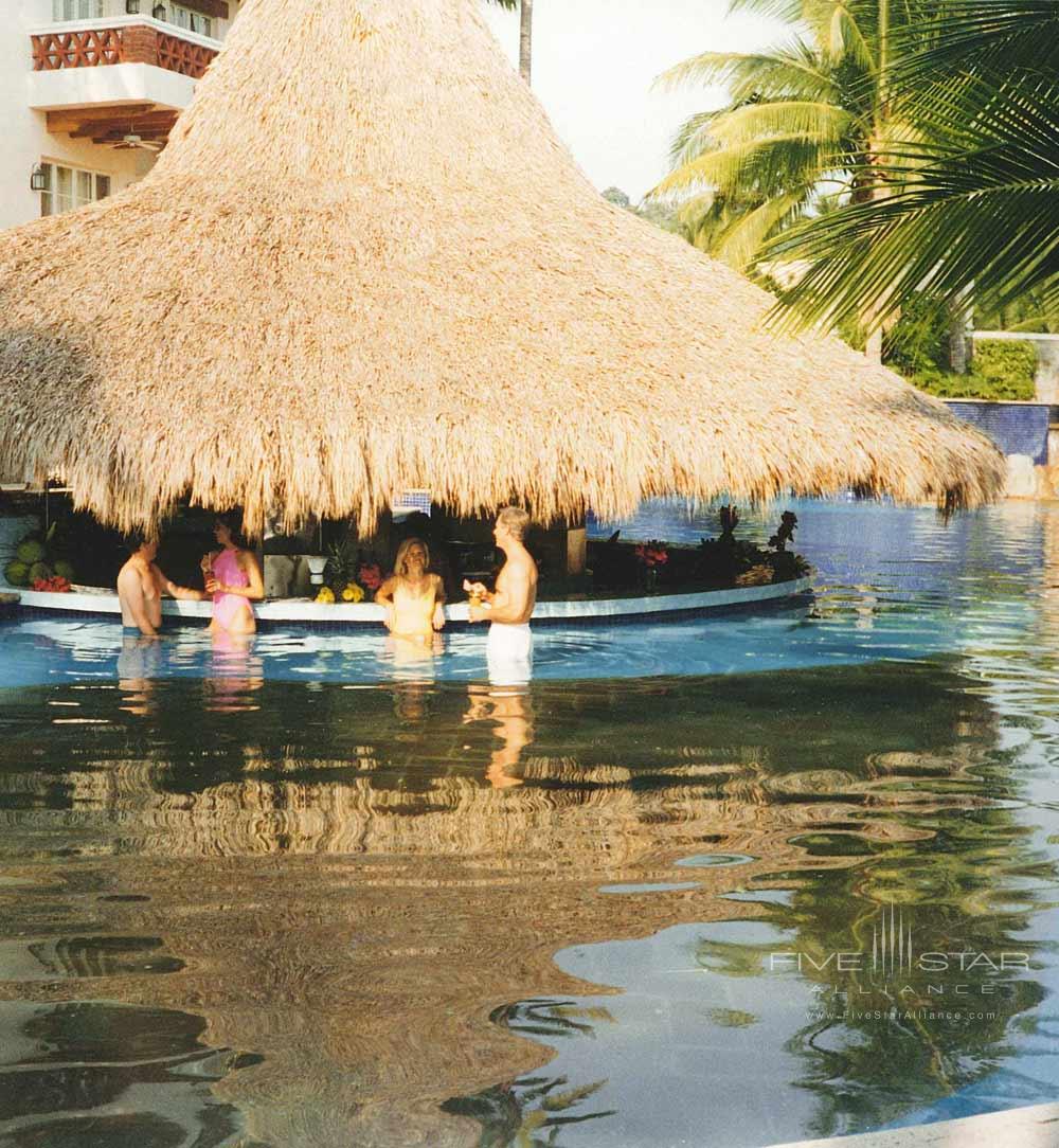 Swim Up Bar at Grand Isla Navidad Resort, Mexico
