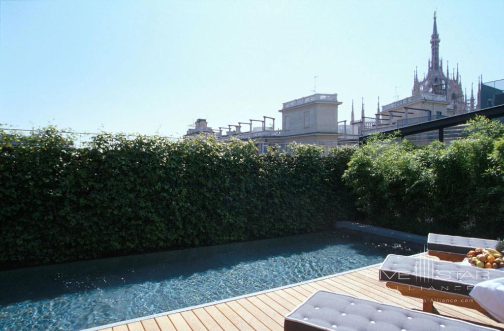 Rooftop Swimming Pool at SINA De La Ville, Milano, Italy
