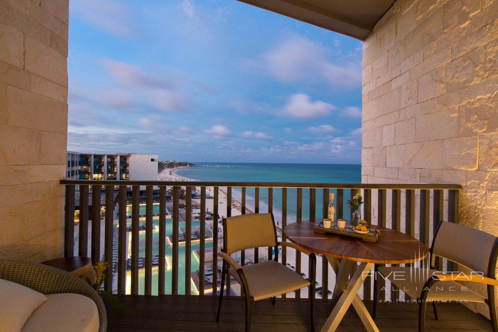 Terrace Lounge at Grand Hyatt Playa del Carmen Resort, Playa del Carmen, Mexico