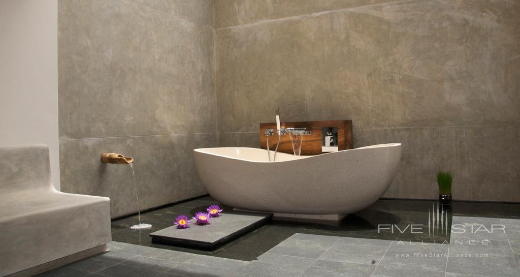 Grand Deluxe Suite Bath at Saman Villas, Induruwa, Bentota, Sri Lanka