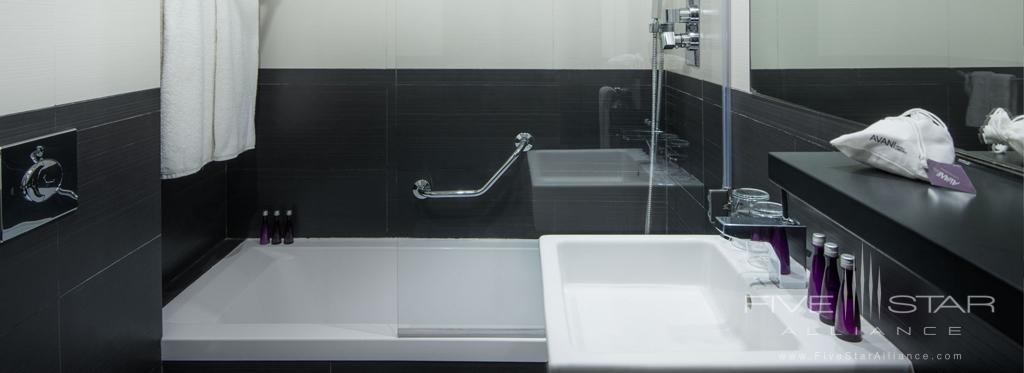 Guest Room Bath at AVANI Avenida Liberdade, Lisbon, Portugal