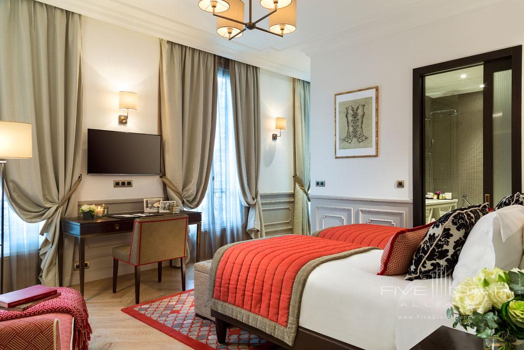 Deluxe Guest Room at La Clef Tour Eiffel Paris, Paris, France