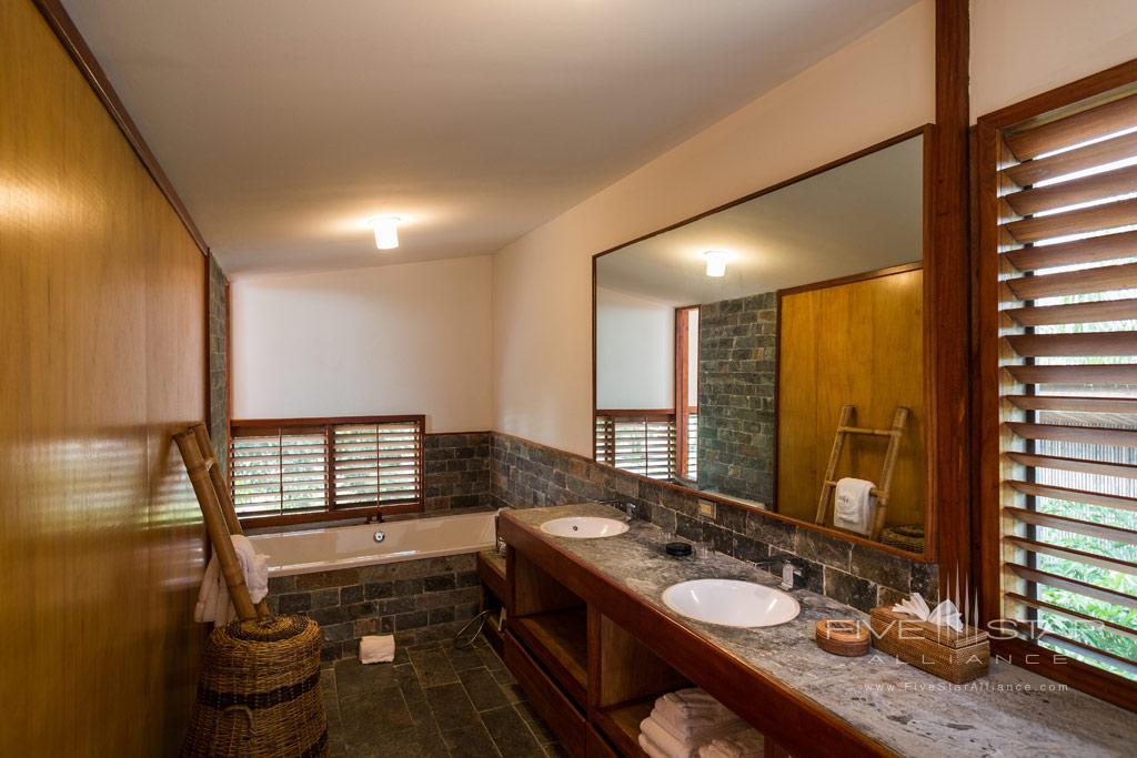Cottage Bath at Turtle Inn, Stann Creek District, Belize