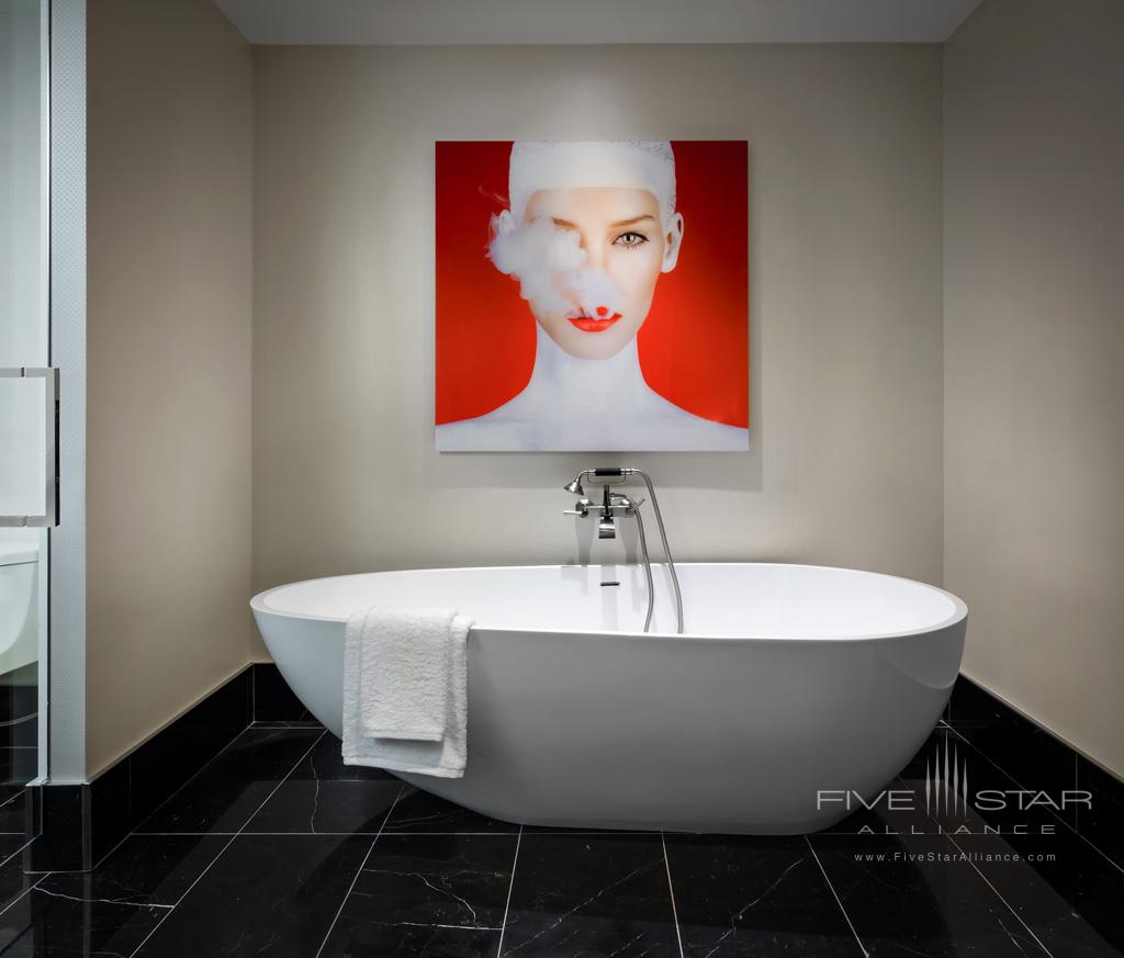 Guest Bath at Bisha Hotel Toronto, Canada