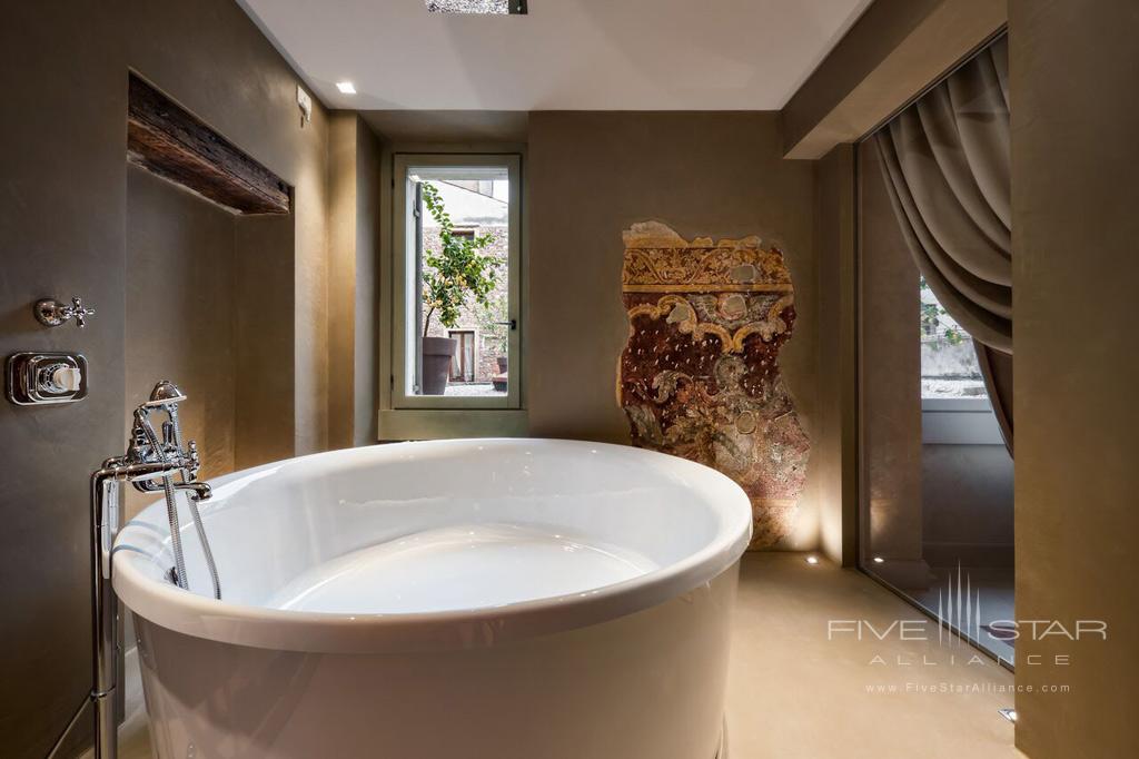 Suite Bath at Palazzo Victoria, Verona, Italy