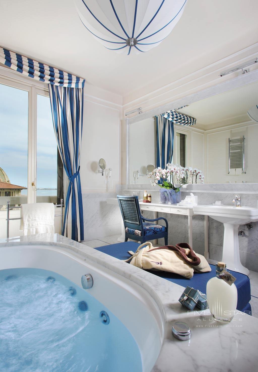 Sea View and Jacuzzi Junior Suite at Grand Hotel Principe di Piemonte, Viareggio LU, Italy