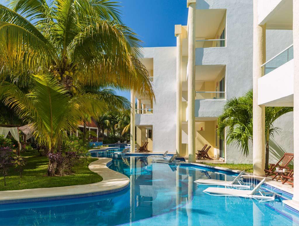 Swim Up Jacuzzi Suites at El Dorado Seaside Suites, Riviera Maya, Quintana Roo, Mexico